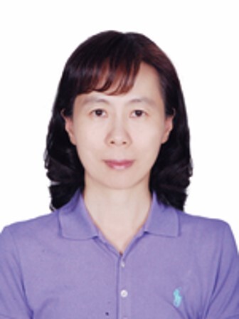 語言中心主任兼雙語教育推動資源中心執行秘書/ 楊名暖